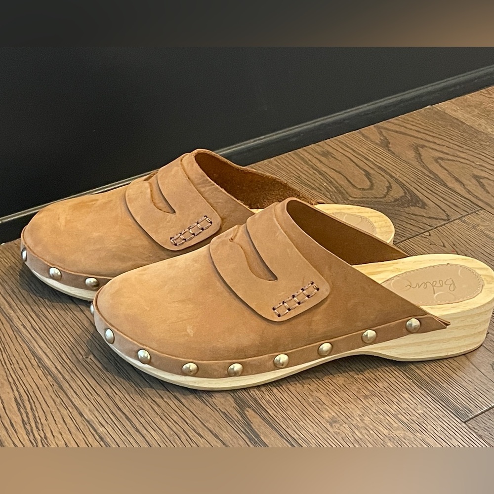 Boden brand clogs, size 38. Adorable shoe!